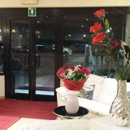 Otel Provenza 3*